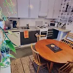 Nariseva Puulattia! شقة *