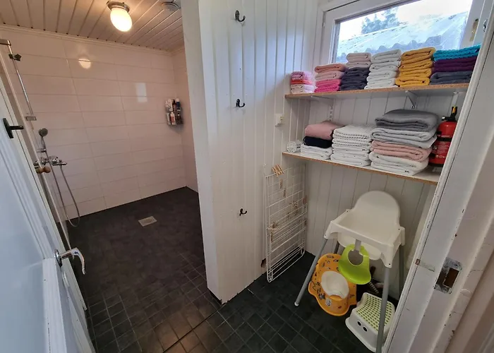 Paeaetyhuoneisto: Nariseva Puulattia! Apartament Pori
